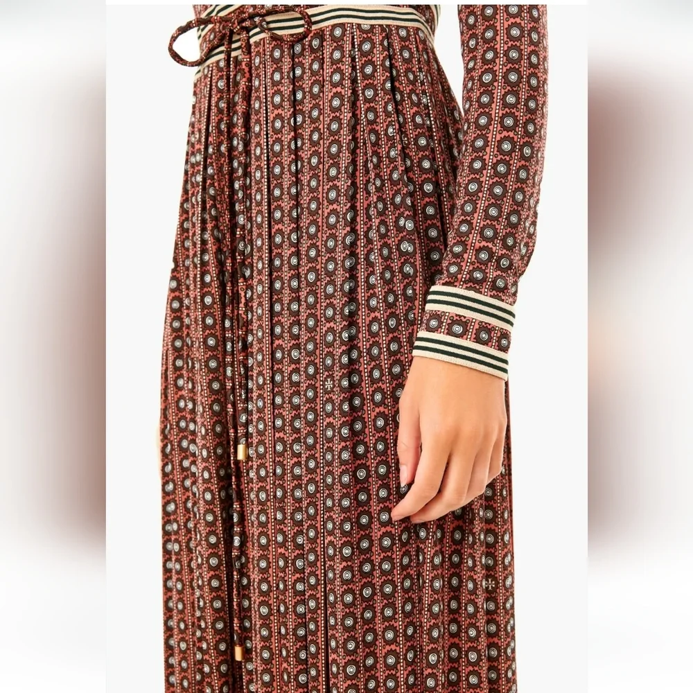 TORY BURCH Silk Blend Pleated Skirt  Sun Prints All Over Dress Size Small - Picture 4 of 16